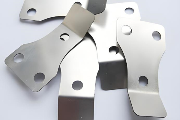 五金彈片的特點、用途和生產工藝 圖1