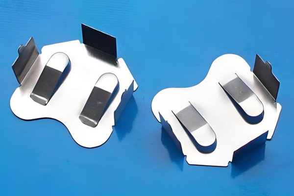 五金彈片臟污的類型、原因和處理方法